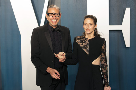 Vanity Fair Oscar Party 2020 in Beverly Hills