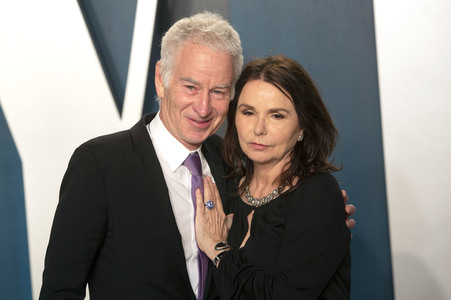 Vanity Fair Oscar Party 2020 in Beverly Hills