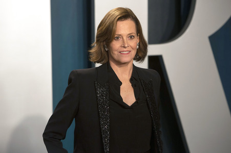 Vanity Fair Oscar Party 2020 in Beverly Hills