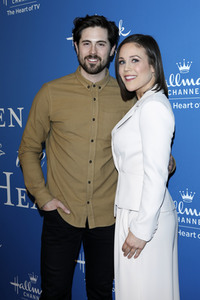 Season 7 Celebration Dinner 'Janette Oke: Die Coal Valley Saga' in Beverly Hills