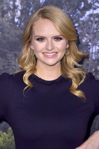 Season 7 Celebration Dinner 'Janette Oke: Die Coal Valley Saga' in Beverly Hills