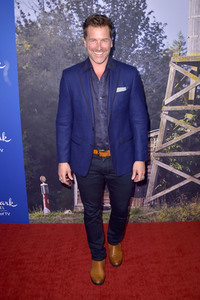 Season 7 Celebration Dinner 'Janette Oke: Die Coal Valley Saga' in Beverly Hills