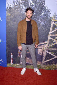 Season 7 Celebration Dinner 'Janette Oke: Die Coal Valley Saga' in Beverly Hills