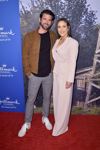 Season 7 Celebration Dinner 'Janette Oke: Die Coal Valley Saga' in Beverly Hills