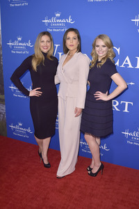 Season 7 Celebration Dinner 'Janette Oke: Die Coal Valley Saga' in Beverly Hills