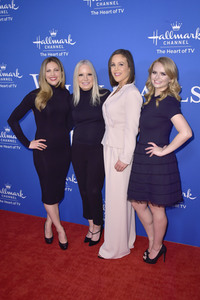 Season 7 Celebration Dinner 'Janette Oke: Die Coal Valley Saga' in Beverly Hills