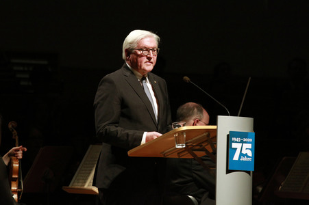 Gedenkveranstaltung zum 75. Jahrestag der Zerstörung Dresdens in Dresden