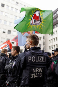 Gegendemo der Antifa in Köln