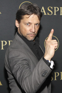 Bond-Party in Hamburg