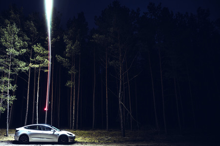 Ein Tesla Model 3 in Grünheide