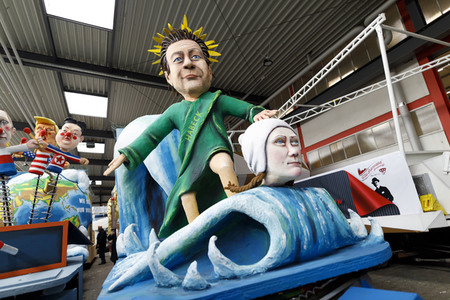 Richtfest für den Rosenmontagszug 2020 in Köln