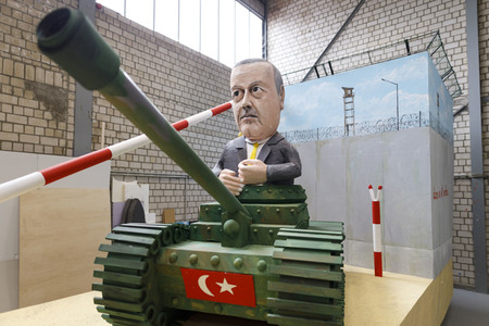 Richtfest für den Rosenmontagszug 2020 in Köln