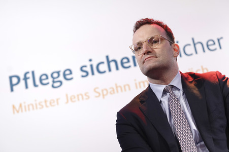 Podiumsgespräch 'Pflege sichern. Sicher pflegen' in Düren