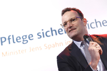 Podiumsgespräch 'Pflege sichern. Sicher pflegen' in Düren