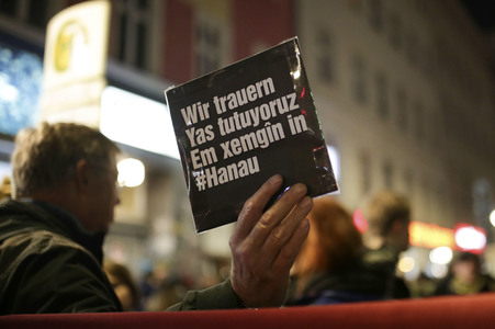Demonstration in Gedenken an die Opfer vom rechtsextremen Anschlag von Hanau in Berlin