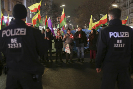 Demonstration in Gedenken an die Opfer vom rechtsextremen Anschlag von Hanau in Berlin