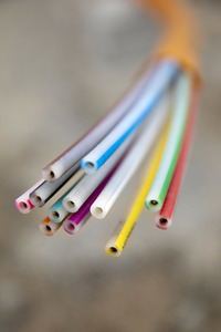 Symbolfoto Glasfaserkabel