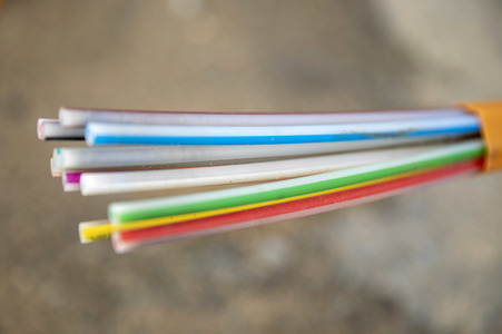 Symbolfoto Glasfaserkabel