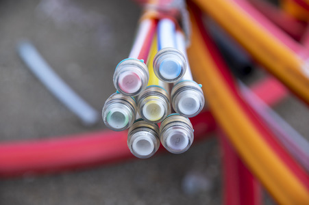 Symbolfoto Glasfaserkabel