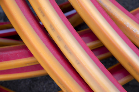 Symbolfoto Glasfaserkabel