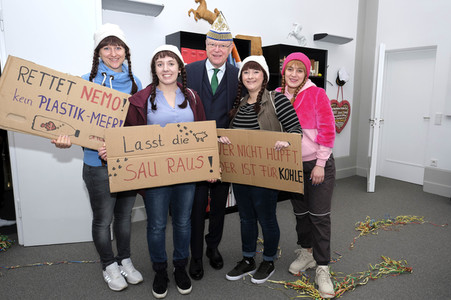 Lindener Narren stürmen die Niedersächsische Staatskanzlei in Hannover