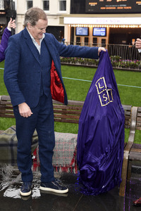 Launch des 'Scenes in the Square' Statuen-Weg in London