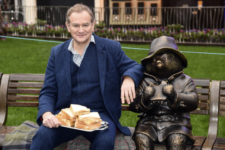 Launch des 'Scenes in the Square' Statuen-Weg in London