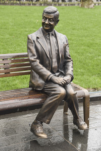 Launch des 'Scenes in the Square' Statuen-Weg in London