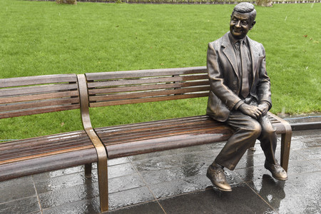 Launch des 'Scenes in the Square' Statuen-Weg in London