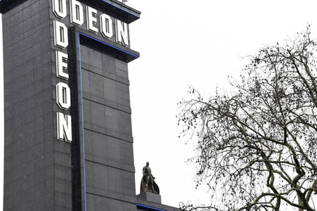 Launch des 'Scenes in the Square' Statuen-Weg in London