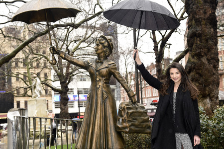Launch des 'Scenes in the Square' Statuen-Weg in London