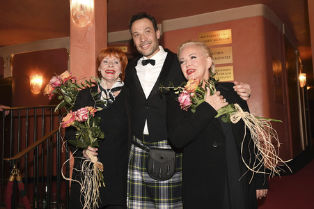 Theaterpremiere 'Wechselspiel der Liebe' in München