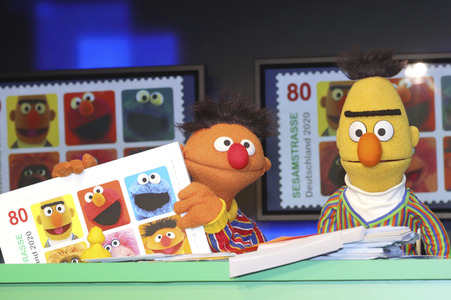 Präsentation der Sonderbriefmarke 'Sesamstrasse' in Hamburg