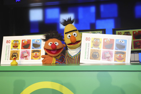 Präsentation der Sonderbriefmarke 'Sesamstrasse' in Hamburg