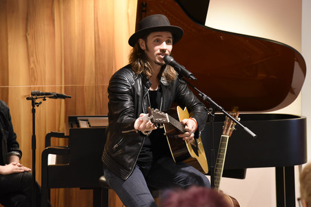 CD-Präsentation von Gil Ofarimin München