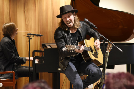 CD-Präsentation von Gil Ofarimin München