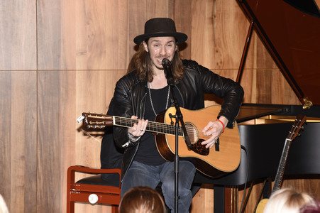 CD-Präsentation von Gil Ofarimin München