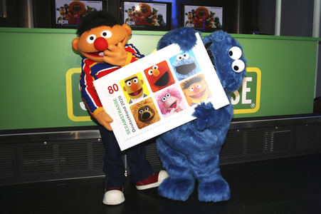 Präsentation der Sonderbriefmarke 'Sesamstrasse' in Hamburg