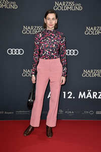 Filmpremiere 'Narziss und Goldmund' in Berlin