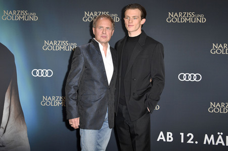 Filmpremiere 'Narziss und Goldmund' in Berlin