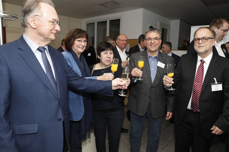 Benefizkochen mit Ministerpräsident Reiner Haseloff in Halle