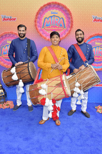 Serienpremiere 'Mira, Royal Detective' in Burbank