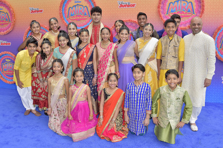 Serienpremiere 'Mira, Royal Detective' in Burbank