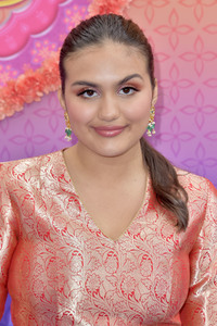 Serienpremiere 'Mira, Royal Detective' in Burbank