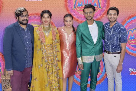 Serienpremiere 'Mira, Royal Detective' in Burbank