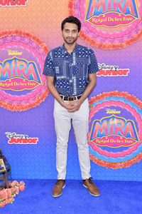 Serienpremiere 'Mira, Royal Detective' in Burbank