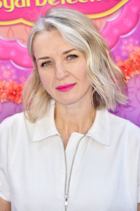 Serienpremiere 'Mira, Royal Detective' in Burbank