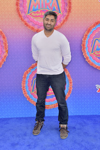 Serienpremiere 'Mira, Royal Detective' in Burbank