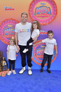 Serienpremiere 'Mira, Royal Detective' in Burbank