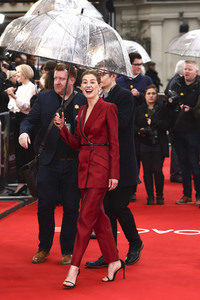 Filmpremiere 'Marie Curie - Elemente des Lebens' in London